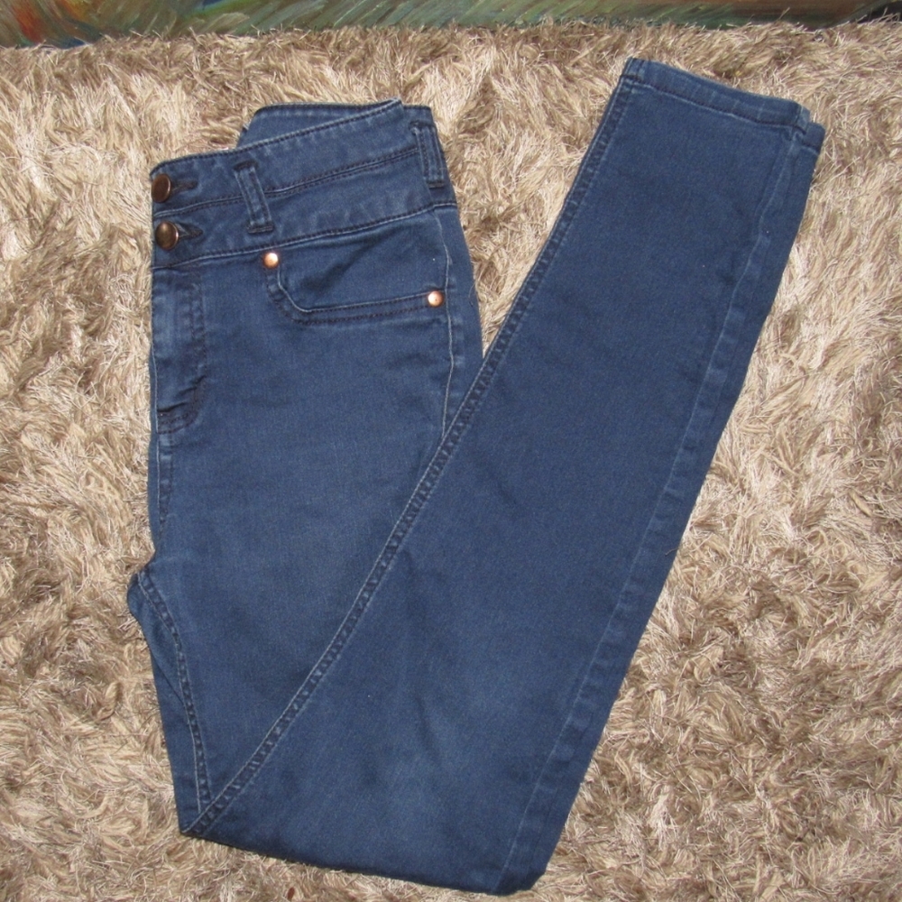 Mid rise / ankle / skinny jeans